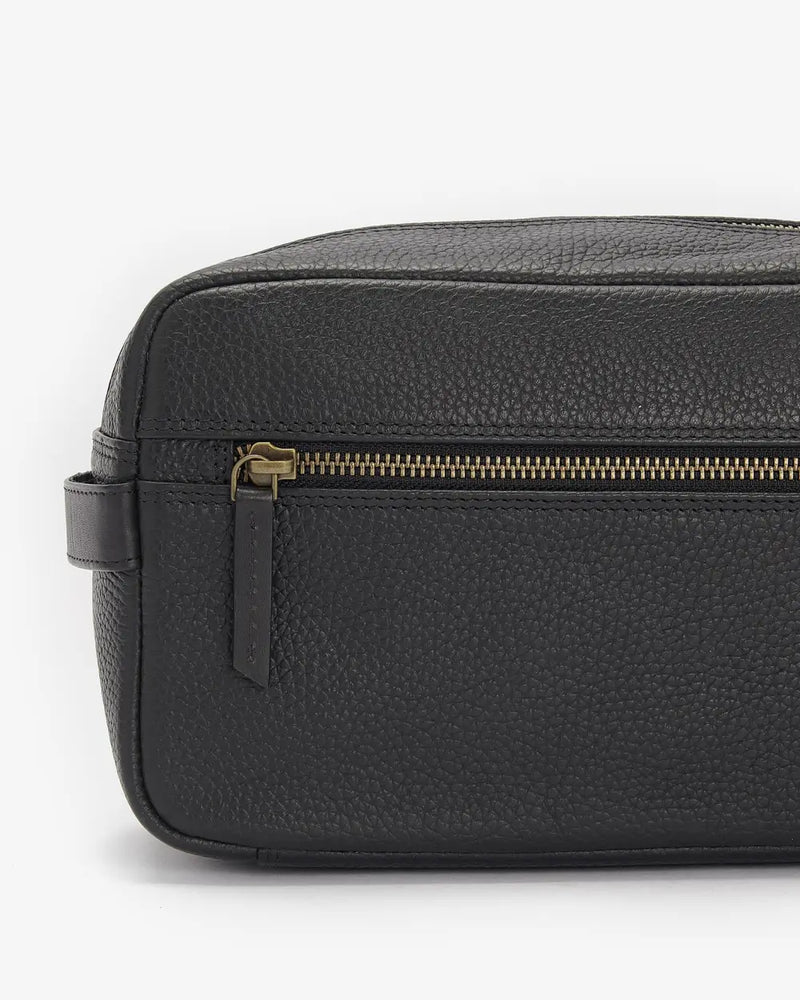 Barbour washbag MAC0422 sort
