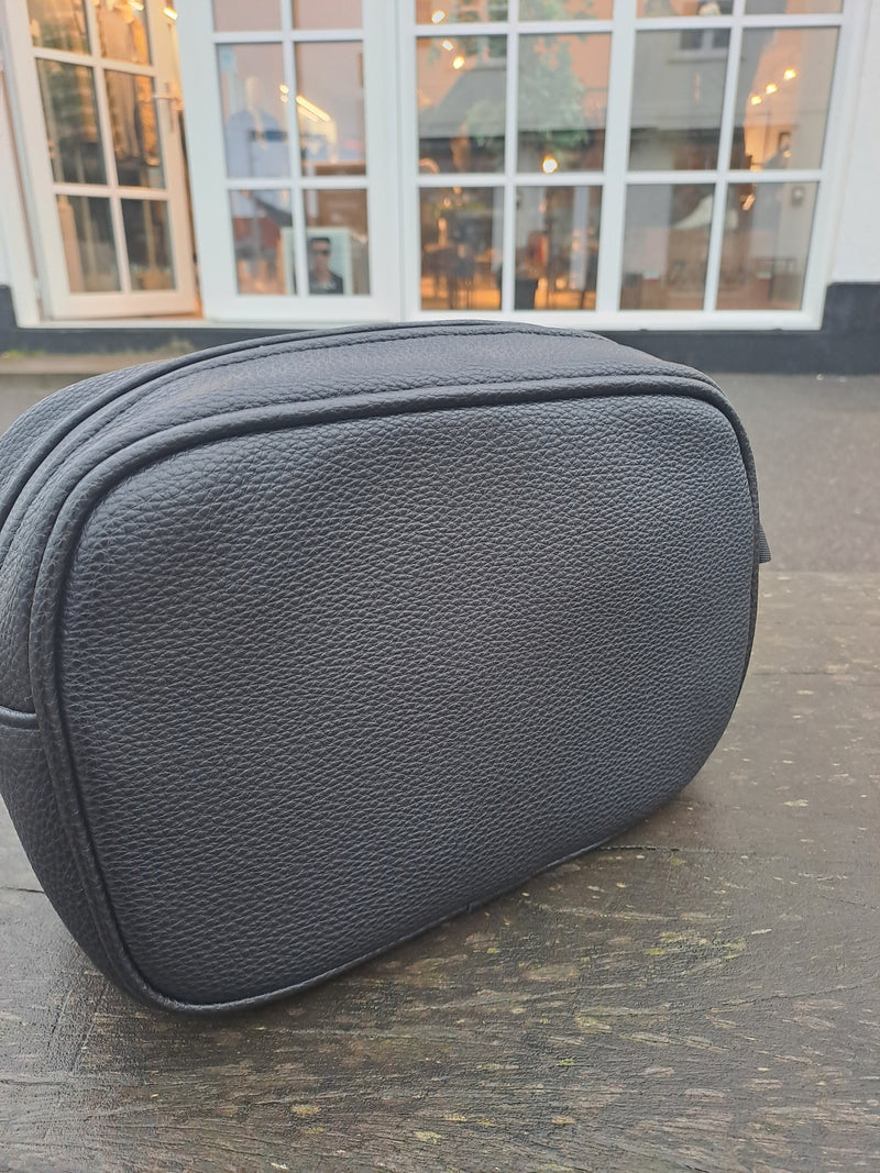 Barbour washbag MAC0465 sort