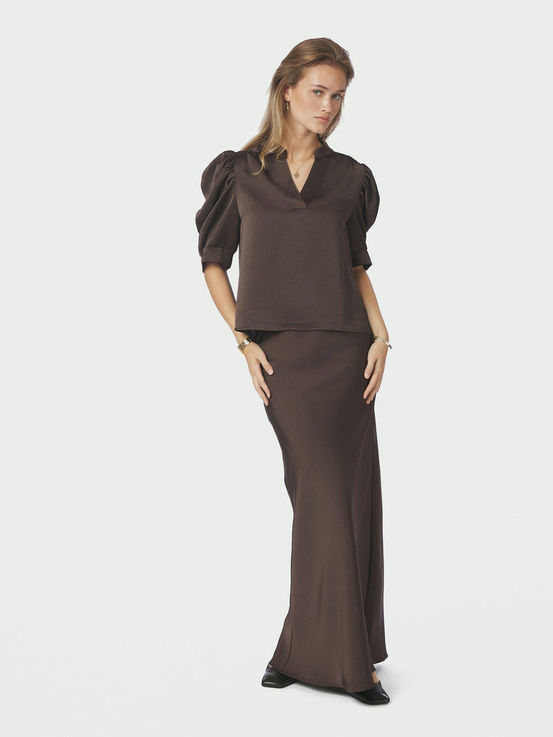 Neo Noir Vicky Heavy Sateen Skirt 159588 Col. Dark Brown