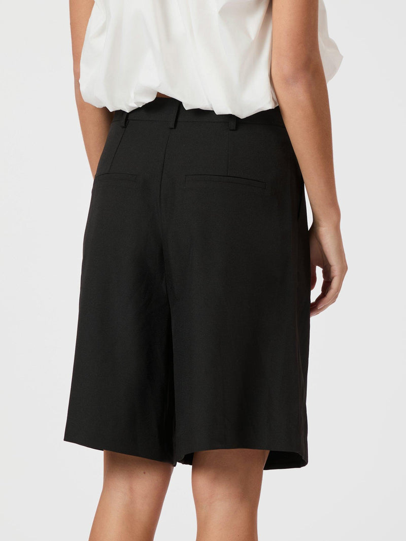 Neo Noir Nika Bermuda Shorts 163673 Col. Black