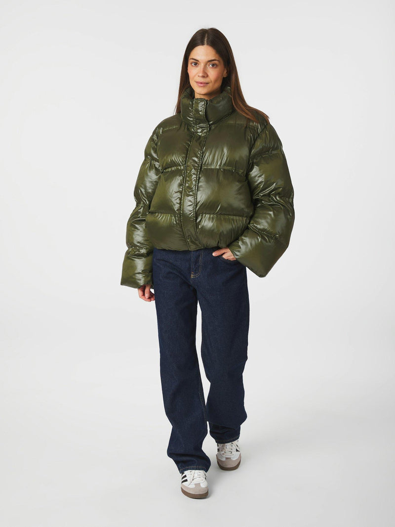 Neo Noir Rhea Shiny Jakke 165094. Col:Olive