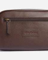 Barbour washbag MAC0452 dark brown