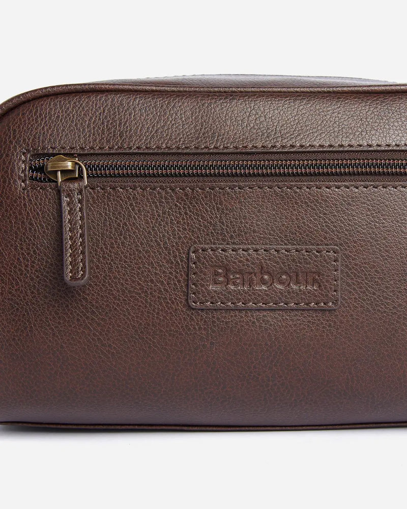 Barbour washbag MAC0452 dark brown