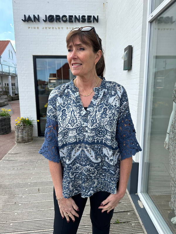 Gustav Bluse Naja 53612 Blå 84796