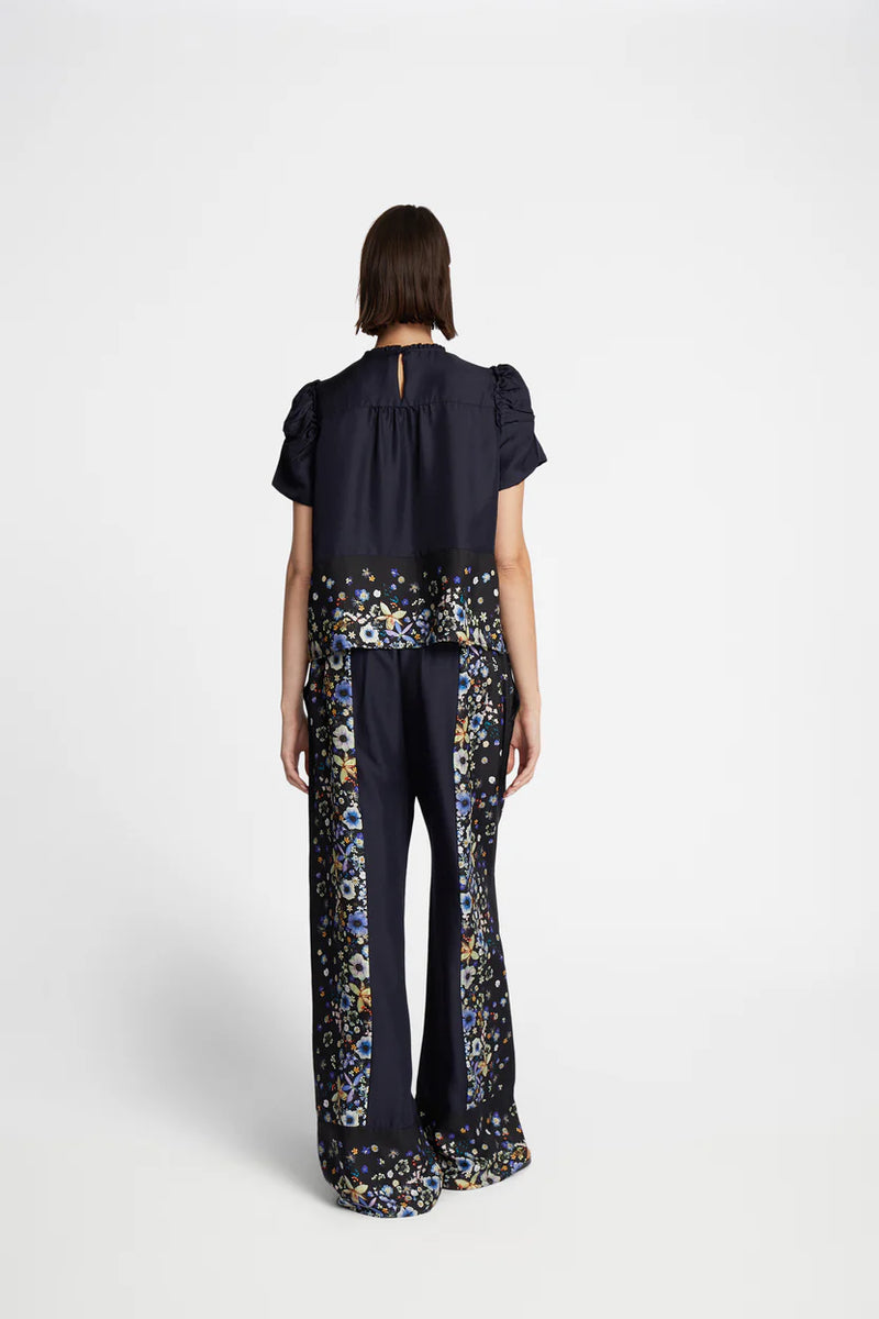 Munthe Bluse Fahsai Sort med blomster