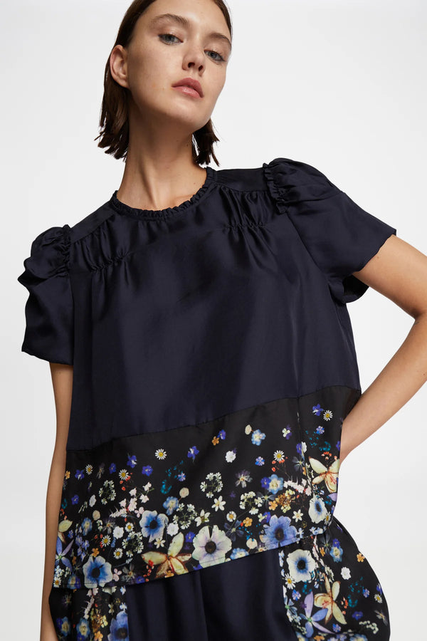 Munthe Bluse Fahsai Sort med blomster