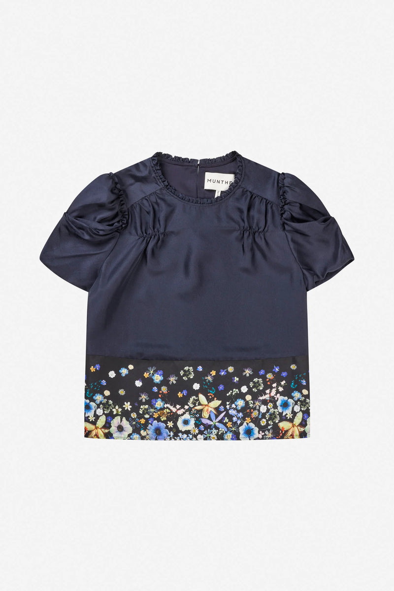 Munthe Bluse Fahsai Sort med blomster