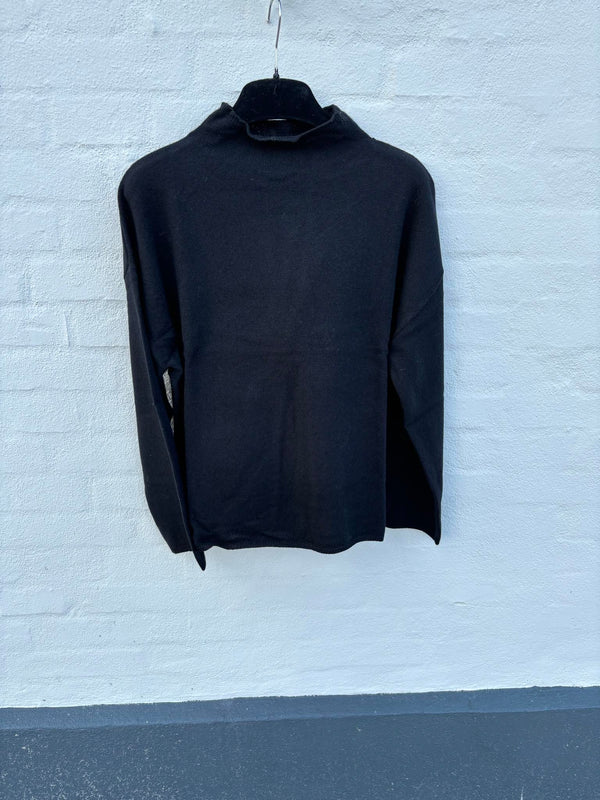 PBO Strik Svalo Knit 244 2431 2 Sort 20