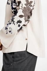 Gustav Naja Embroidery Blouse 58637 7436 Col. 2020