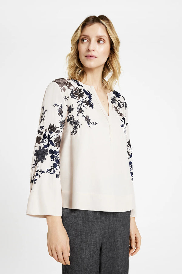 Gustav Naja Embroidery Blouse 58637 7436 Col. 2020