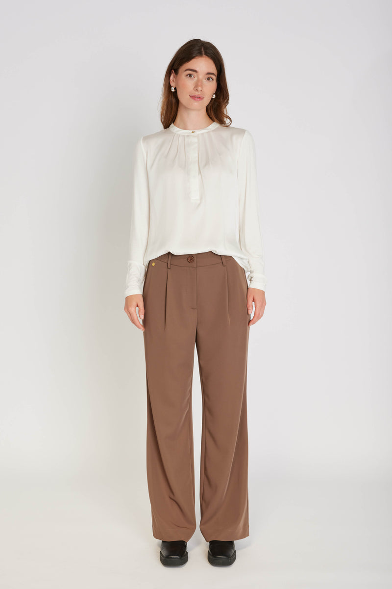 PBO Jakkesæt Mova Blazer og Svea Buks i Elm